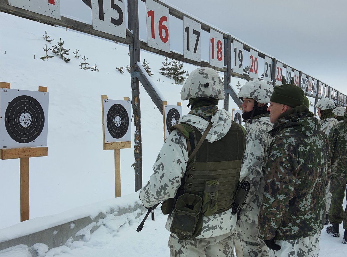 Tarkastin <a href="/PorinPR/">Porin prikaati</a> valmiuden ja alokkaiden koulutuksen Säkylässä. Erityiskohteena ase- ja ampumakoulutus, palvelusturvallisuus. Talviset olosuhteet otetaan huomioon toiminnassa. Alokkaat reippaita, kirkas katse ja hyvä asenne. Hyvin menee!