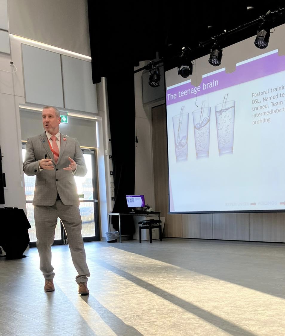 TrinityAcademyL's tweet photo. Simply brilliant training from pastoral expert and all round decent human-being @PrincipalTASE this afternoon. 

#keepdoingwhatyouaredoing 
#everystarfish 

💜🌟 https://t.co/2gwpJUkz1K
