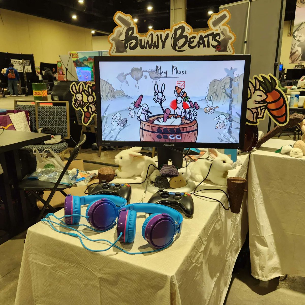 We're all set up at #MAGFest and ready to make some mochi! 🍡 Bunny Beats is at Table 24 at MIVS (Hall C) - let's play some music together! 🐇🎶