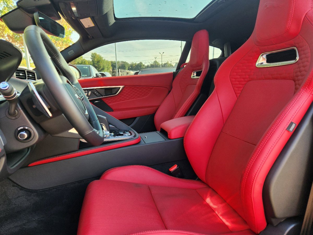 JLRwestchester's tweet image. Experience this Certified 2023 Jaguar F-TYPE P450 at Jaguar Land Rover West Chester 🏁

Dealer Price: $81,495
Stock #: P5217

Connect with our Sales Consultants and make this #FType yours ⬇
📱(610) 436-0600
📍1330 Wilmington Pike West Chester, PA 19382
💻landroverwestchester.com/inventory/2023…