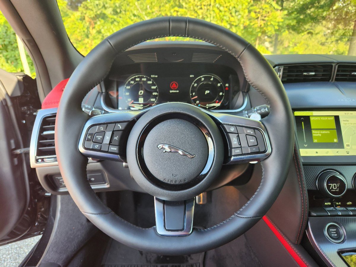 JLRwestchester's tweet image. Experience this Certified 2023 Jaguar F-TYPE P450 at Jaguar Land Rover West Chester 🏁

Dealer Price: $81,495
Stock #: P5217

Connect with our Sales Consultants and make this #FType yours ⬇
📱(610) 436-0600
📍1330 Wilmington Pike West Chester, PA 19382
💻landroverwestchester.com/inventory/2023…