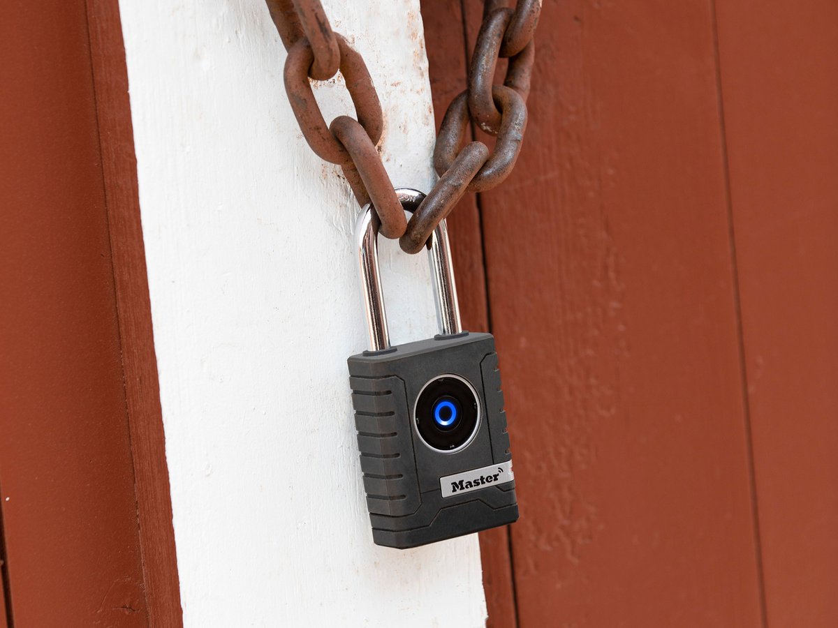 MasterLockUS's tweet image. Reliable security, accountability, and technology coming together in one, simple smart lock solution. Embrace the power and convenience of smart technology and security with the 4401 Bluetooth® Outdoor Padlock: masterlock.com/products/produ…

#MasterLock #Bluetooth #SmartLocks