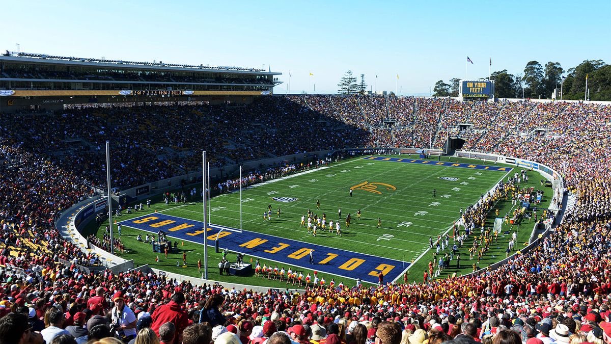 I’m blessed to receive a Division 1 offer from the University of California Berkeley @CalFootball !! Thank you to coach Marshall Cherrington @MWCherrington and the rest of the coaching staff for believing in me. Go bears 🐻🐻!!