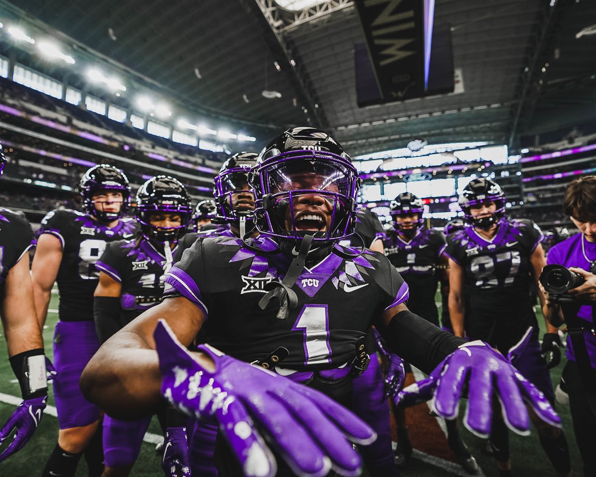 #AGTG Blessed to have received an offer from Texas Christian University🔥 @CoachMXKelly @TheCoachPaul7 @KWhitley20 @LancasterFBwebo