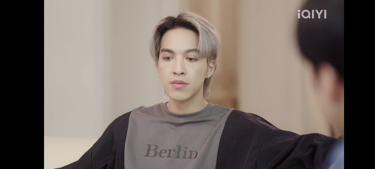 My highlight of today's episode was Him's Berlin shirt. I live in Berlin. ❤️ But besides the shirt, today's episode was great. 👍🏻 Finally a bit longer than the last few episodes and with information about what happened to Blue.

#ForhimEP8 #Dewnitikorn