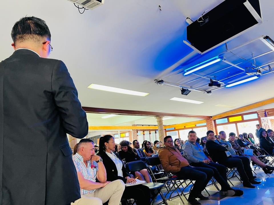 NereoVerde's tweet photo. 🦉Agradezco al Maestro En Derecho Penal "Rafael López López" y al Colegio de Abogados que lo representa el  Lic. Abraham Samuel Rojas Baeza, por invitarme a la Conferencia de "Criterios para determinar la prisión preventiva oficiosa y prisión preventiva justificada"🦉 https://t.co/f5CMOHuFsl