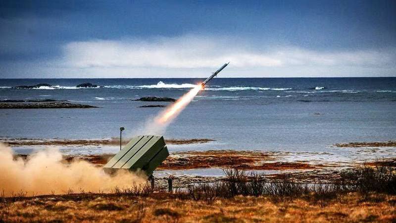 kardinal691's tweet photo. #SupportUA
#Canada has officially appealed to #United_States to expedite the transfer of the #NASAMS anti-aircraft missile system to the #Ukrainian Armed Forces. The country paid for this air defence system for #Ukraine at the beginning of 2023
#ForFreedom | Subscribe https://t.co/U8xxckV7TE