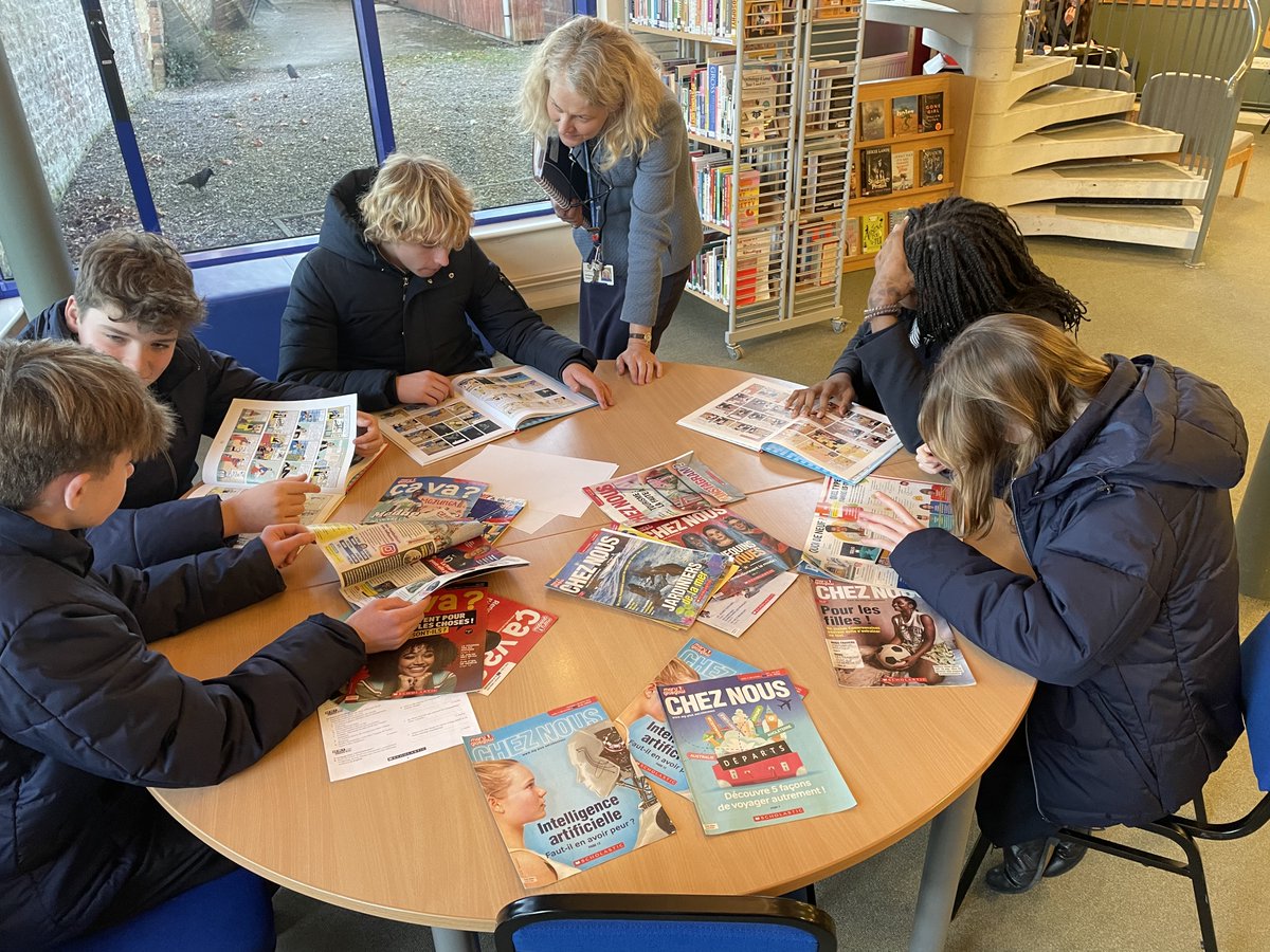 LibraryLand3's tweet image. We had several pupils in today to read our French books.