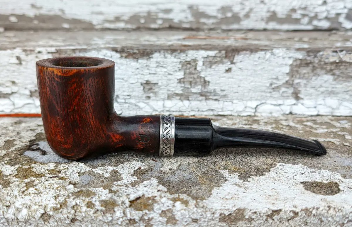 JDSilverPipes's tweet photo. A new pipe has just been added to me Etsy store, https://t.co/2irlsInIxX
#pipes #pipesforsale #tobaccopipe #smokingpipes #artisanpipes #woodcarving #handmade #pipecollector #pipeaddicted #pipesmokersoftwitter #pipemaking #hardwood #smoking #handmadepipes https://t.co/VRlKKF2ZEH