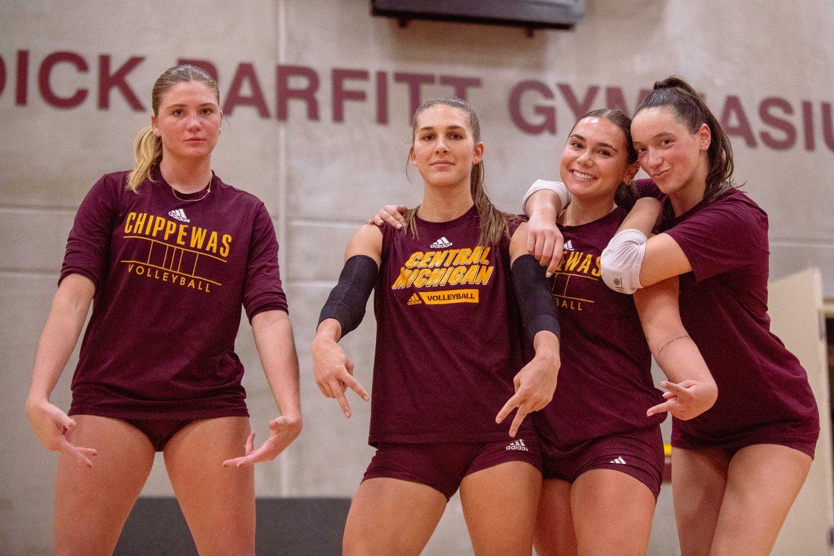 CMUVolleyball tweet picture