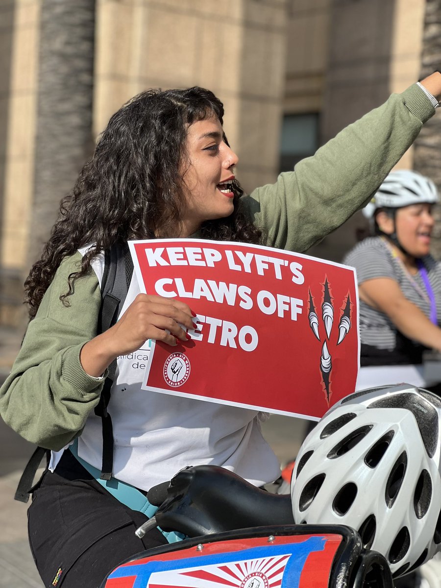 ¡No contrató por <a href="/lyft/">Lyft</a>! Keep Silicon Valley’s claws off <a href="/BikeMetro/">Metro Bike</a>