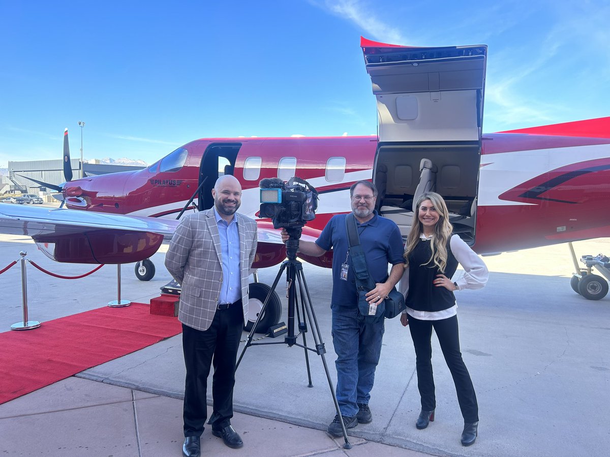 jenpbradley's tweet photo. Thank you @KTNV reporter @bryanhorwath for speaking with #Airsmart by @steelmanpartners today sharing plane parking access, parking spaces and benefits of flying private ahead of the #Vegas #SuperBowl! #BigGame Watch tonight at 5pm! https://t.co/pAXSczZ1Df