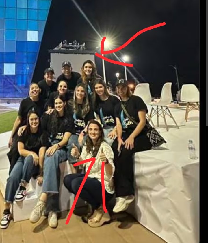 Yo también sospecho y ya se los había dicho 
Por Felipe Priast 

YO NO LE CREO A BARRANQULLA (NI A LAS NOTICIAS QUE DE ALLÍ EMANAN)

Ese cuento de la ilustradora Geraldine Fernández me parece sospechoso. 
Y lo que me parece sospechoso no es que la vieja haya o no haya colaborado