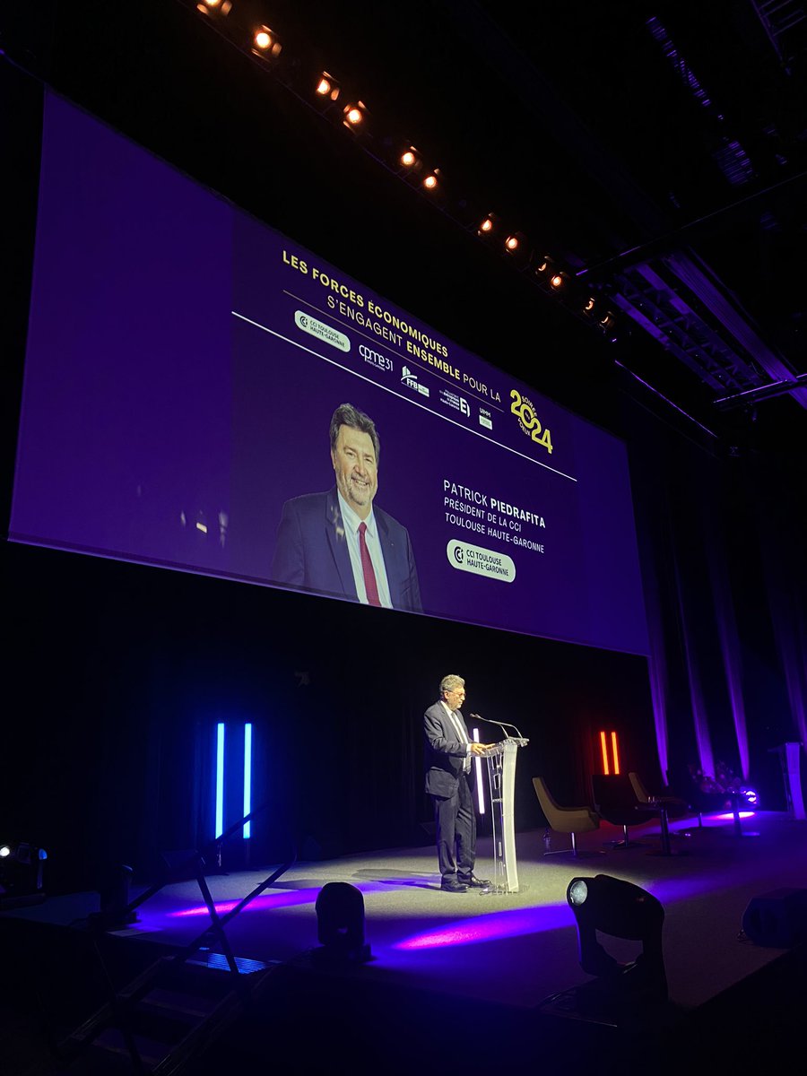 « Ayons confiance en nos atouts et continuons le chemin que nous avons pris » 

Nous sommes honorés d'accueillir le président de la @CCI31, Patrick PIEDRAFITA , à notre soirée des vœux 2024 !