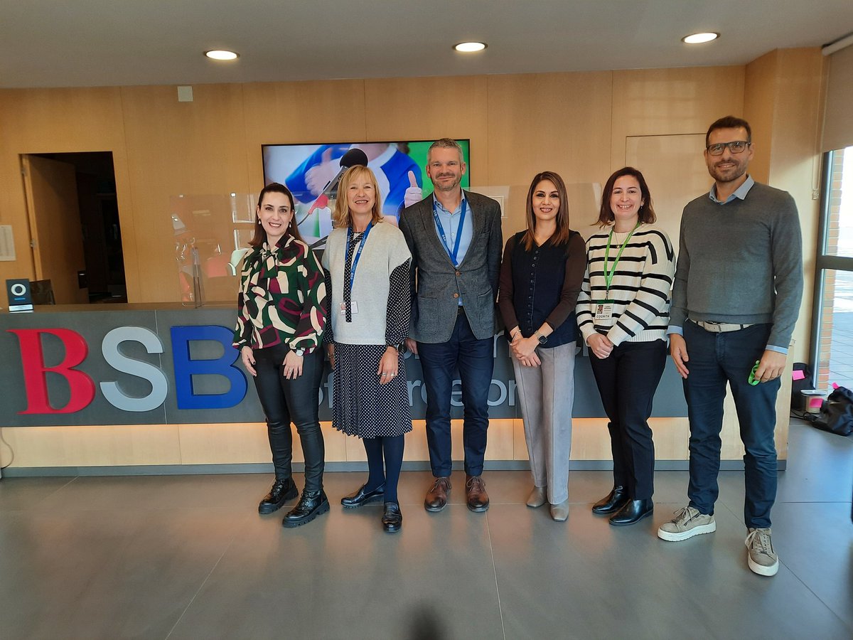 Being part of @cognitaschools provides us with a wealth of opportunities to share best practices with colleagues from all over the world, helping us enhance our teaching approaches with a #globalperspective. Thank you LATAM team, @GermaRigau, and @sabrieo for joining us today!