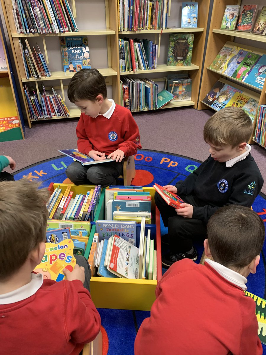 AspinParkA's tweet photo. 1S enjoyed a trip the @nylibraries in Knaresborough yesterday! They were super excited to bring some books back to school 📚 #nylibraries #knaresboroughschools #readingforpleasure https://t.co/Xf8DDE8Eme