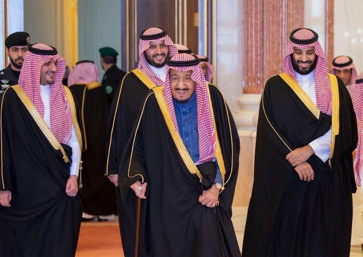 الحمد لله الذي اختصنا دون سائر خلقه بهذا البلد الطيّب المبارك، الذي ليس مثله في الدنيا وطن ، حفظ الله ولاة امرنا ووفقهم لما فيه خير للبلاد والعباد .