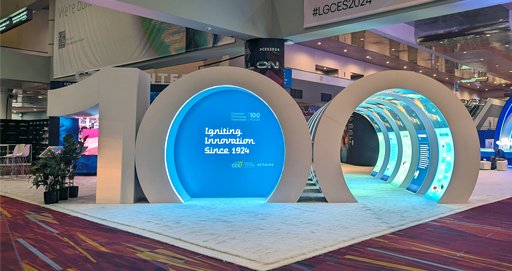 CoynePR's tweet photo. 🌟 #CES2024 Recap: Eco-tech 🌿, AI breakthroughs 🧠, Robots that steal the show 🤖, Digi-health revolutions 💉 &amp; Immersive VR/AR 🕶️! Dive into our latest blog by Christine Azzolino for the coolest tech trends that are changing the game. #TechTrends 🔗https://t.co/0FzMFdOvSD https://t.co/LmZWa7Wg4c