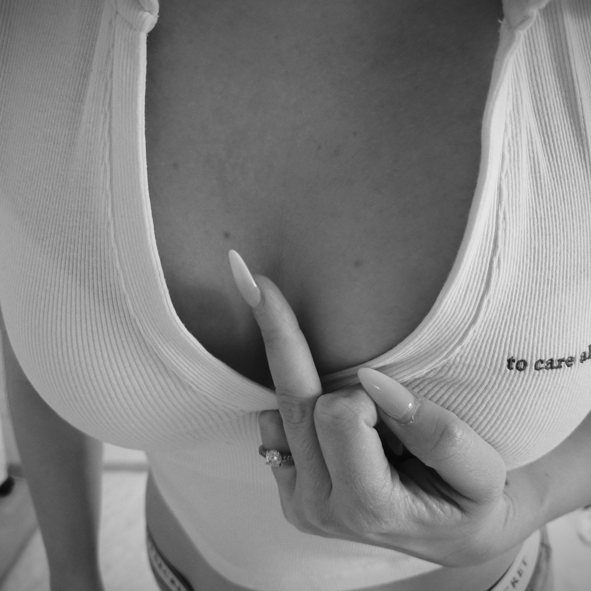 Wer will mehr?
Who wants more?
Zahltrottel antraben! Sofort
#paypiggyneeded #zahlschweine #goddess #tribute #cashqueen #findoms #findommeworship #footing #cashandgo