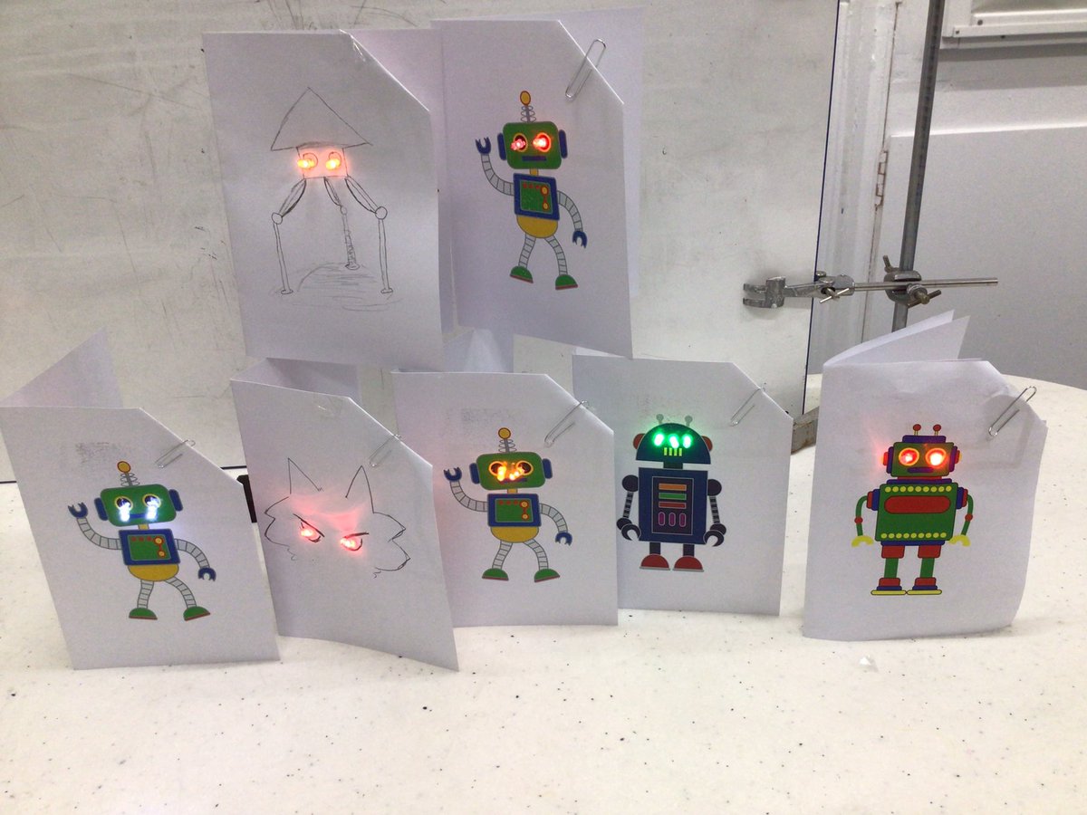 RendcombScience's tweet photo. Simple circuits to brighten up home-made cards today #cocurricular #physics #electronics #scienceclub #rendcombcollege https://t.co/Yn0K1AaQ4n