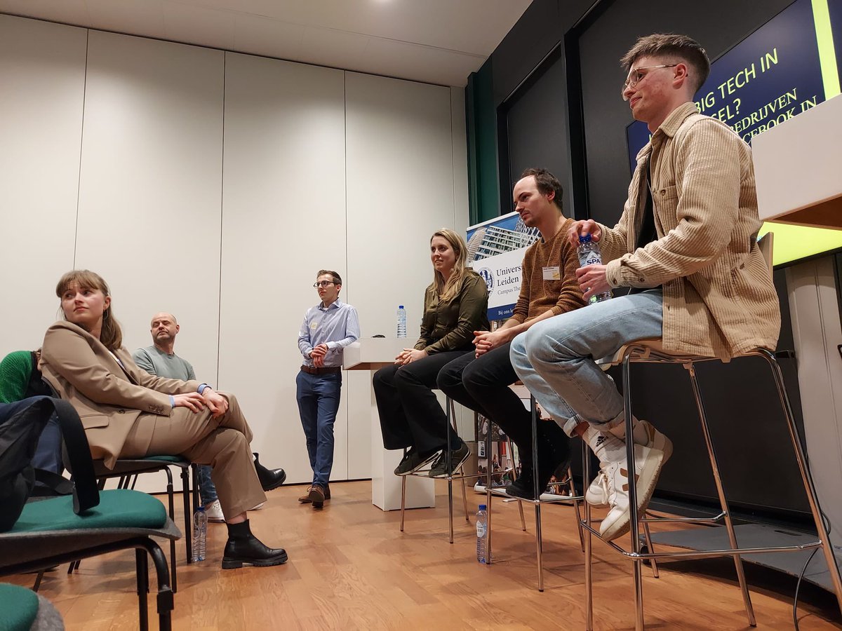 #BigTech tijdens de #NvdL <a href="/nandokasteleijn/">Nando Kasteleijn</a> <a href="/BertFraussen/">Bert Fraussen</a> <a href="/evelien_willems/">Evelien Willems</a>