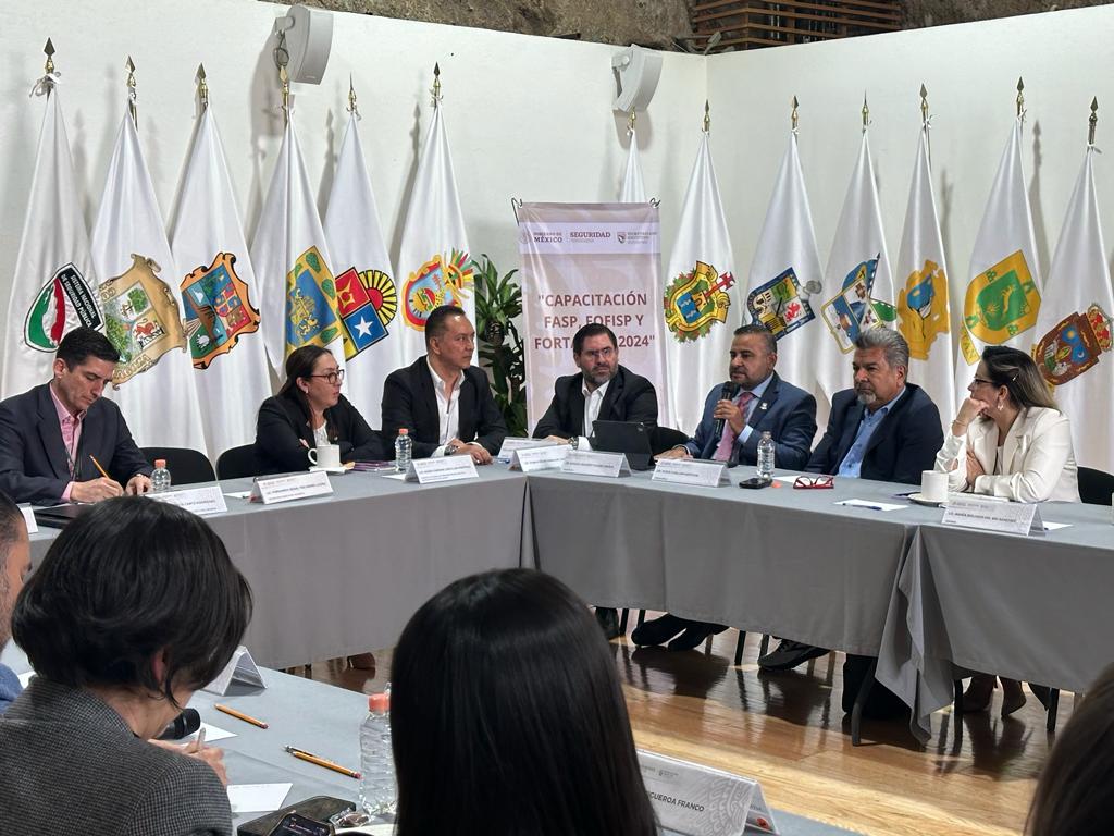 Zacatecas presente en la reunión plenaria con el Secretariado Ejecutivo del Sistema Nacional de Seguridad Pública y los Ejecutivos de las 32 entidades federativas, abordando temas relativos a los lineamientos y la preconcentración de los recursos del FASP y FOFISP 2024.
