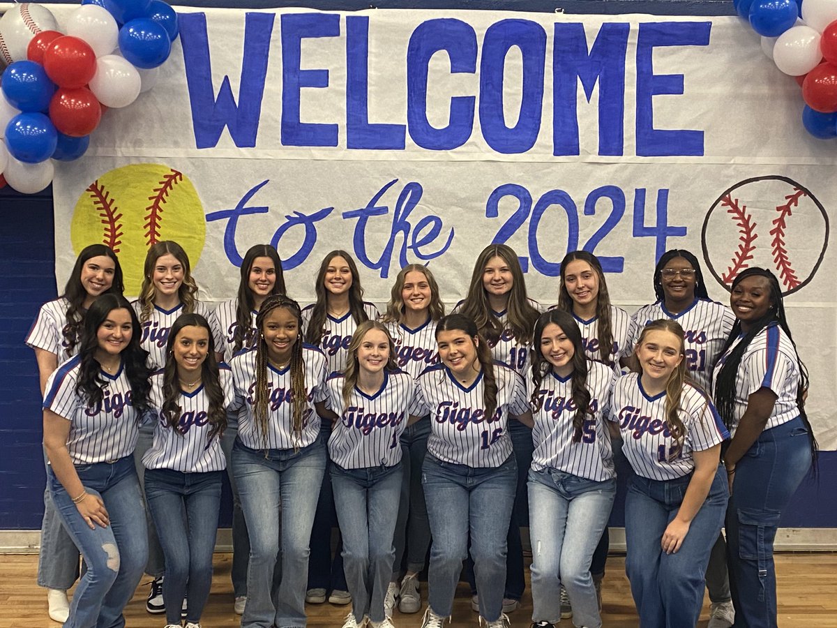 kgriffin2027's tweet photo. Here we go… #FrYear https://t.co/UrRZBNqaCl