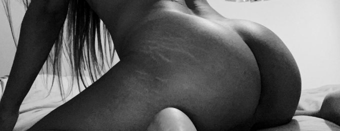 I decided I hated the throwback pic of me so here&rsquo;s another throwback photo of me but this time an X<a href="/tag/ass"class="tags"><span>#ass</span></a><a href="/tag/trans"class="tags"><span>#trans</span></a>