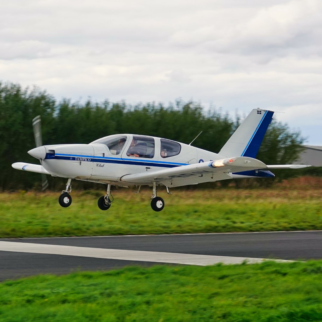 Michaelflying28's tweet photo. Lincoln Aero Club Socata TB-9C Tampico Club G-BRIV arriving at Sandtoft Airfield from Sturgate Airfield 23.9.23.
#socata #socatatb9 #tb9 #socatatb9tampicoclub #tb9tampicoclub #socatatampicoclub #lincolnaeroclub https://t.co/qYLTAyiOjP