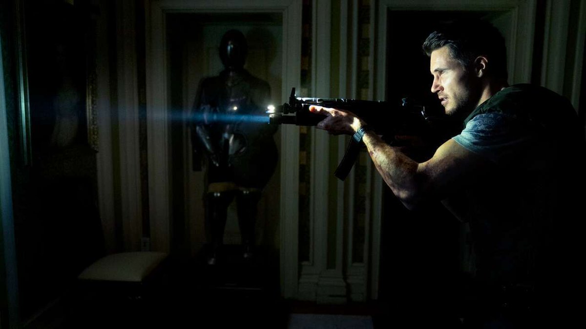 Chris Redfield. tweet media