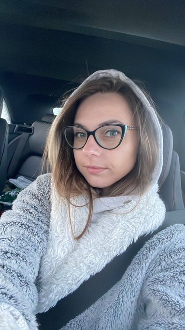 Have you voted for me today?! It&rsquo;s free and takes like two seconds   https://t.co/IqbNdRVyxm https://t