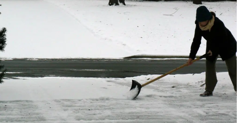 RadioNLNews's tweet photo. The Snow Angels program is looking for more volunteers to help to help local seniors and residents with mobility issues dig out their driveways in #Kamloops.