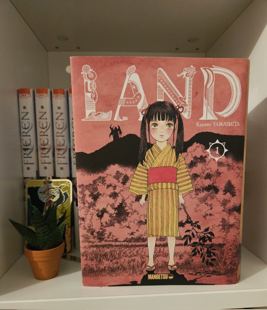 Énorme coup de ❤️  pour cette petite merveille publiée chez <a href="/MangetsuFR/">Mangetsu 🌕</a> avec la formidable <a href="/MiyakoSlocombe/">Miyako Slocombe</a> à la traduction. Si ce n'est pas déjà fait, foncez en librairie vous le procurer !