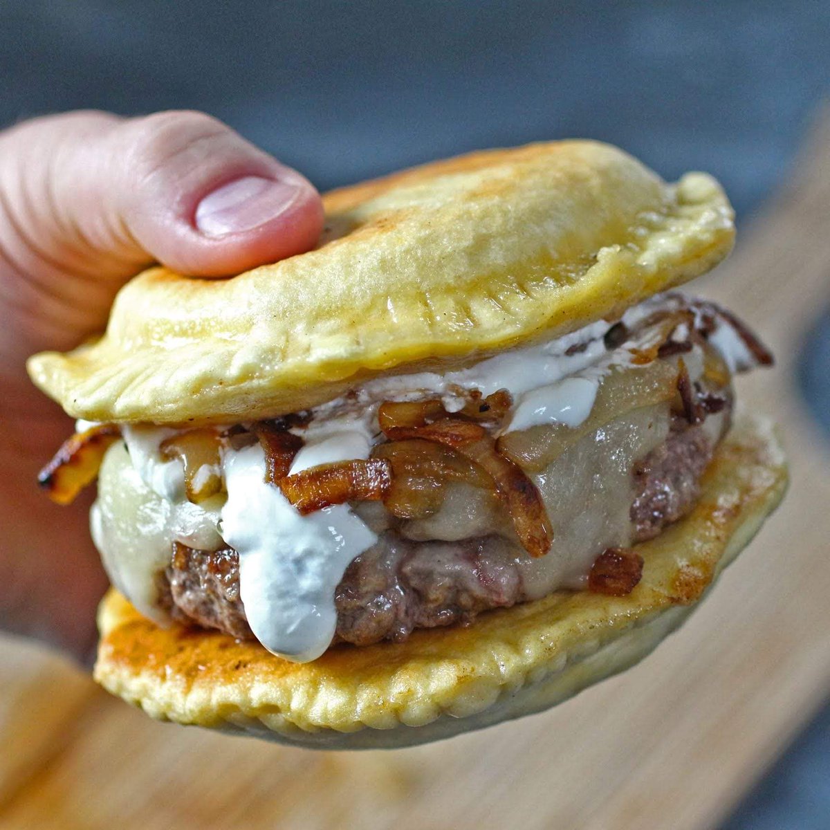 A pierogi burger. Yes please!!!!!!!!! 🤤
#WhitePeopleFood