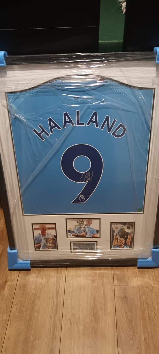 🏆💙Raffle time 💙🏆

Better odds on this one 1-20 £20 per number to win a haaland signed and framed shirt comes with COA and will inc postage (uk only) comment or dm with your numbers 💙

Numbers left - 2,6,8,12,17,20