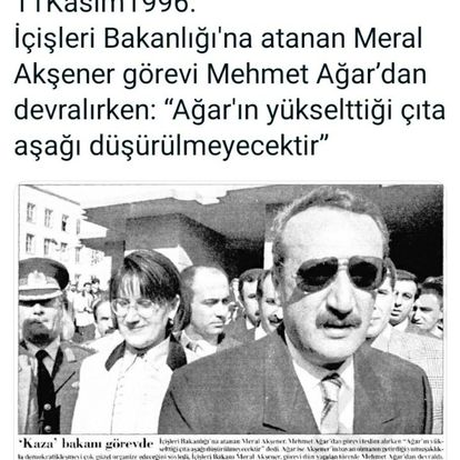 NevzatNevzatC's tweet photo. Meral AKşener, Sinan Ateş’in eşi ve kızına, ”Biz geçmişimizde siyasi cinayetlere şahit olduk ama mertçeydi.” demiş!
Mertçe siyasi cinayet!
Sanırsın pusu kurmamışlar da, eşit koşullarda ‘şahitli' düelloya davet etmişler!
1 Mayıs Katliamından başlayıp Maraş, Çorum, Madımak, Uğur Mumcu, Abdi İpekçi… Sayısız katliam, sayısız cinayet…
Bahçelievler’de 7 TİP’li genci alçakça katledenlerden biri olan Haluk Kırcı bile, “mertçe siyasi cinayet işledik” diyemez!
Meral Akşener’in aklı karışık değil, dert etmeyin, dün neydiyse bugün de o. 
Ne demişti: "Ağar'ın yükselttiği çıta aşağı düşürülmeyecektir!"