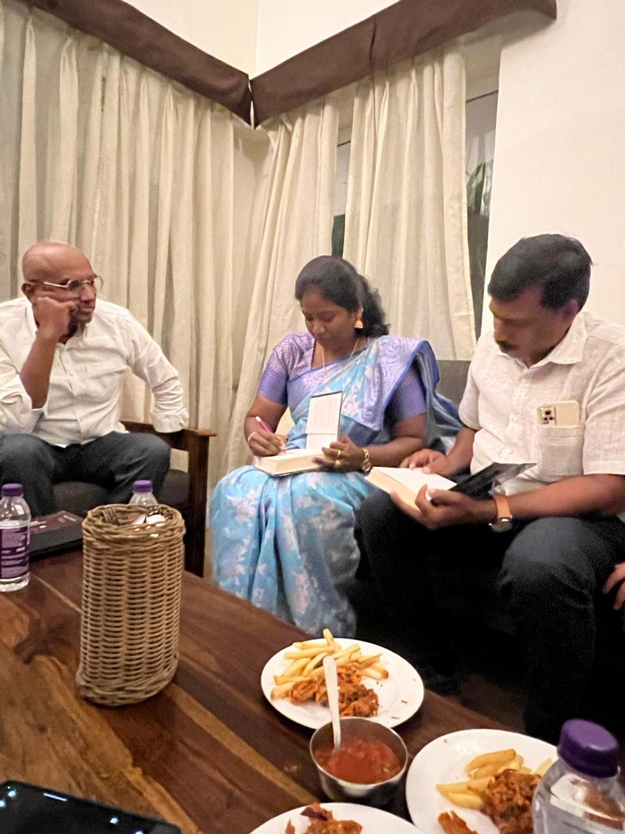 BIlavenil's tweet photo. பகுஜன் சமாஜ் கட்சியின் தெலுங்கானா மாநிலத் தலைவரும், பகுஜன் மக்களிடம் அர்ப்பணிப்போடு பணியாற்றி வரும் மரியாதைக்குரிய
டாக்டர் R.S.பிரவீன் குமார் அவர்களை மரியாதை நித்தமாக சந்தித்தோம்.
அவர் எங்களோடு பல்வேறு செய்திகளையும், https://t.co/VSvaLczYAt