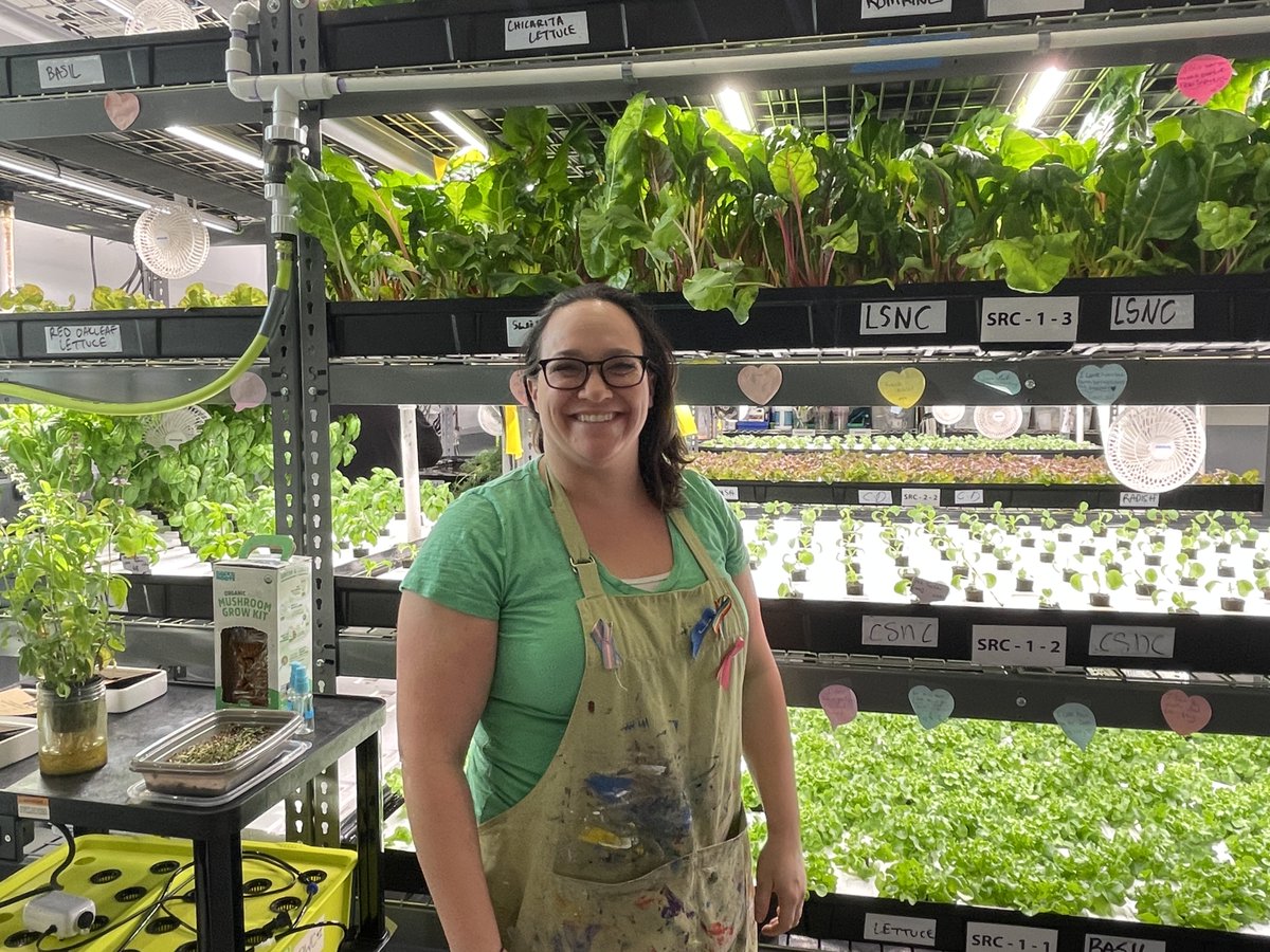 NYC Mayor's Office of Urban Agriculture (@nycurbanag) on Twitter photo Fantastic to visit the impressive #hydroponic program at MLK Jr. Educational Campus with Teens for Food Justice! Students are growing greens that go to the cafeteria & local food pantries. Thanks to <a href="/KatherineSoll/">Kathy Soll</a> & the terrific TFFJ team for an inspiring visit & delicious lunch! Fantastic to visit the impressive #hydroponic program at MLK Jr. Educational Campus with Teens for Food Justice! Students are growing greens that go to the cafeteria & local food pantries. Thanks to <a href="/KatherineSoll/">Kathy Soll</a> & the terrific TFFJ team for an inspiring visit & delicious lunch!