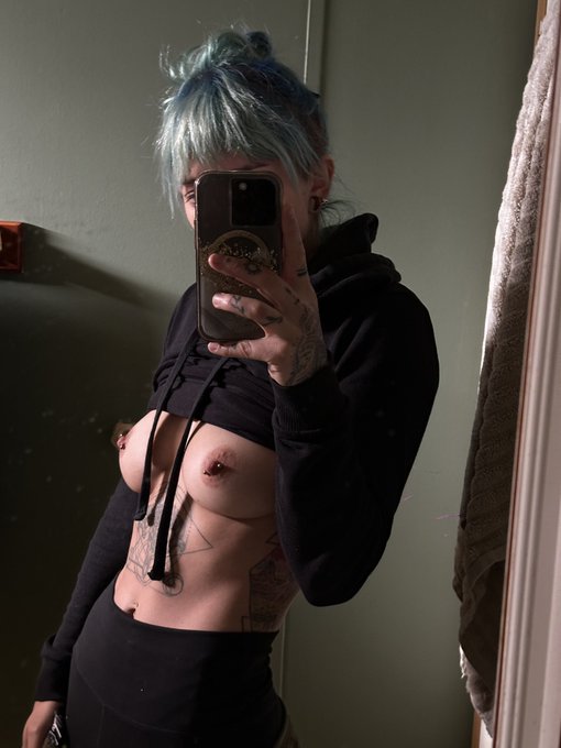 My titties have been swole af these days https://t.co/57kAjNqtko