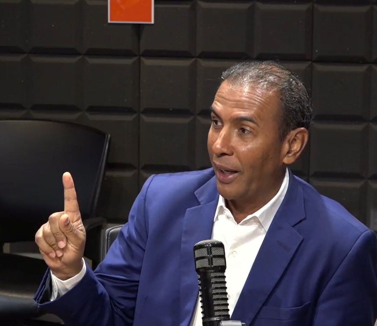 Domingo Contreras aboga por la sostenibilidad ambiental, promoviendo iniciativas eco-amigables. #DomingoContrerasVota2
#AlfredoLouisVota1
<a href="/DomingoCG1/">Domingo Contreras</a> <a href="/alfredolouisreg/">Ing. Alfredo Louis</a> 
<a href="/RojasMadeli/">maderli Rojas</a> <a href="/Raquelj79337522/">Grecia De la Cruz</a> 
<a href="/fcollado1686/">Yamell Collado</a> <a href="/Zcollado7/">Zuleika Collado🇩🇴</a>