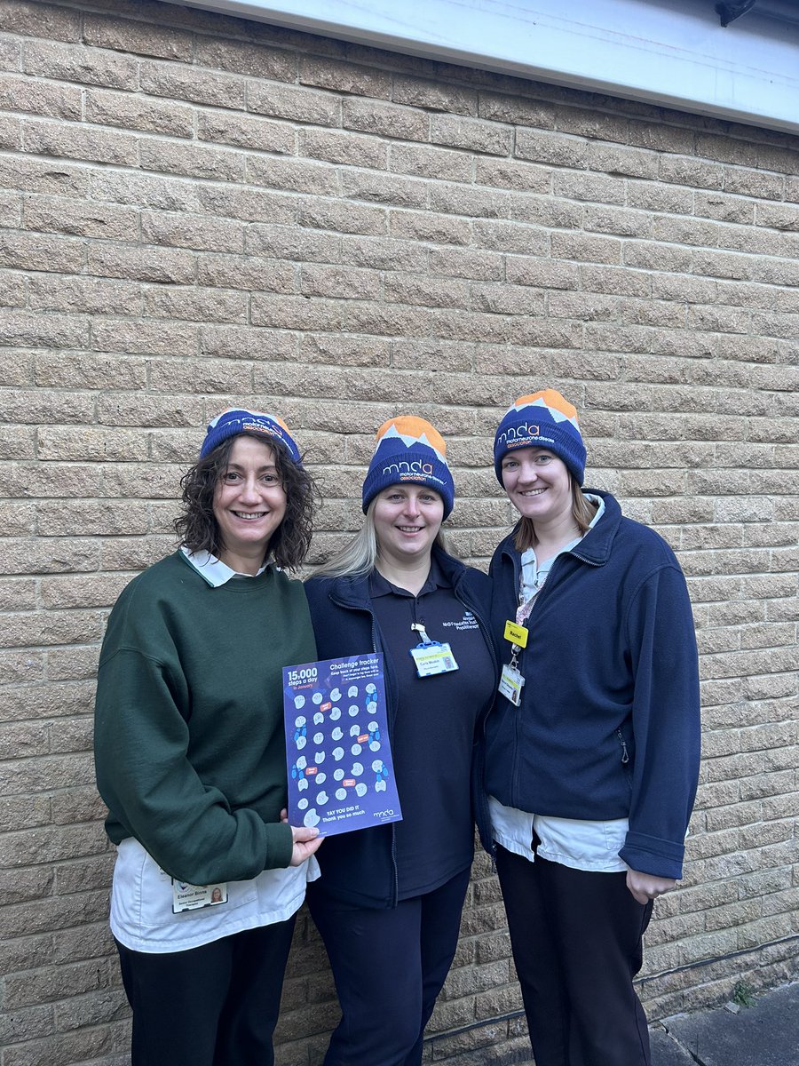 We are still walking!!.sometimes a little skate over the last couple of days 🤣❄️
These are some of my photos and step counts,but Rachel and Carla are doing well too
Please donate..it’s hard during the working week..but so meaningful to us.#forourpatients

justgiving.com/page/eleanor-b…