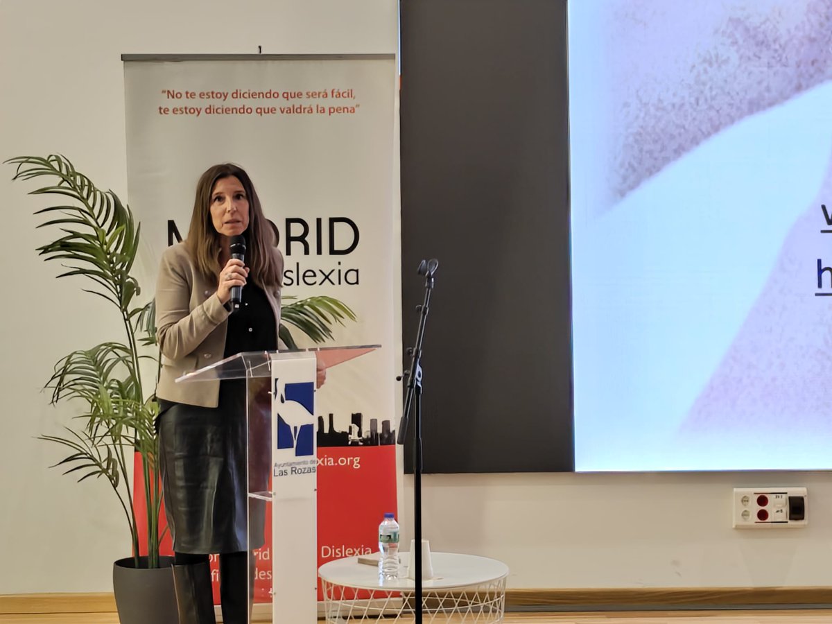 DislexiaMADRID's tweet photo. Finalizamos la jornada con las preguntas del público a los ponentes. Agradecer a la Escuela de Padres de las AMPAS de las Rozas y al @Ayto_Las_Rozas la organización del evento. https://t.co/jLNnumLfTW