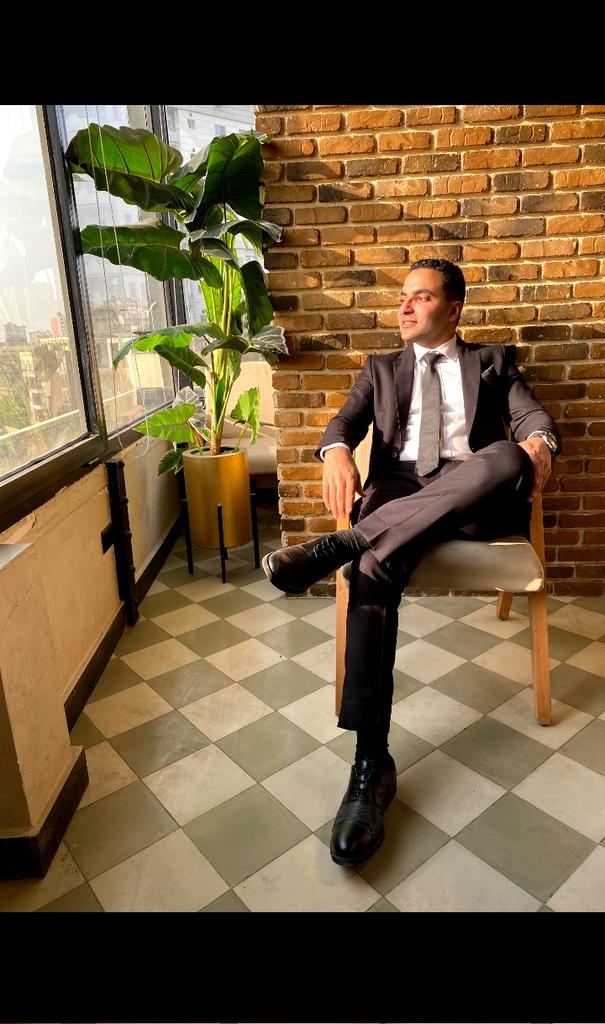 شكلها بتخلص بجد 🍸🖤
اللهم اجعل نهاية الرحله اسعد مما توقعت