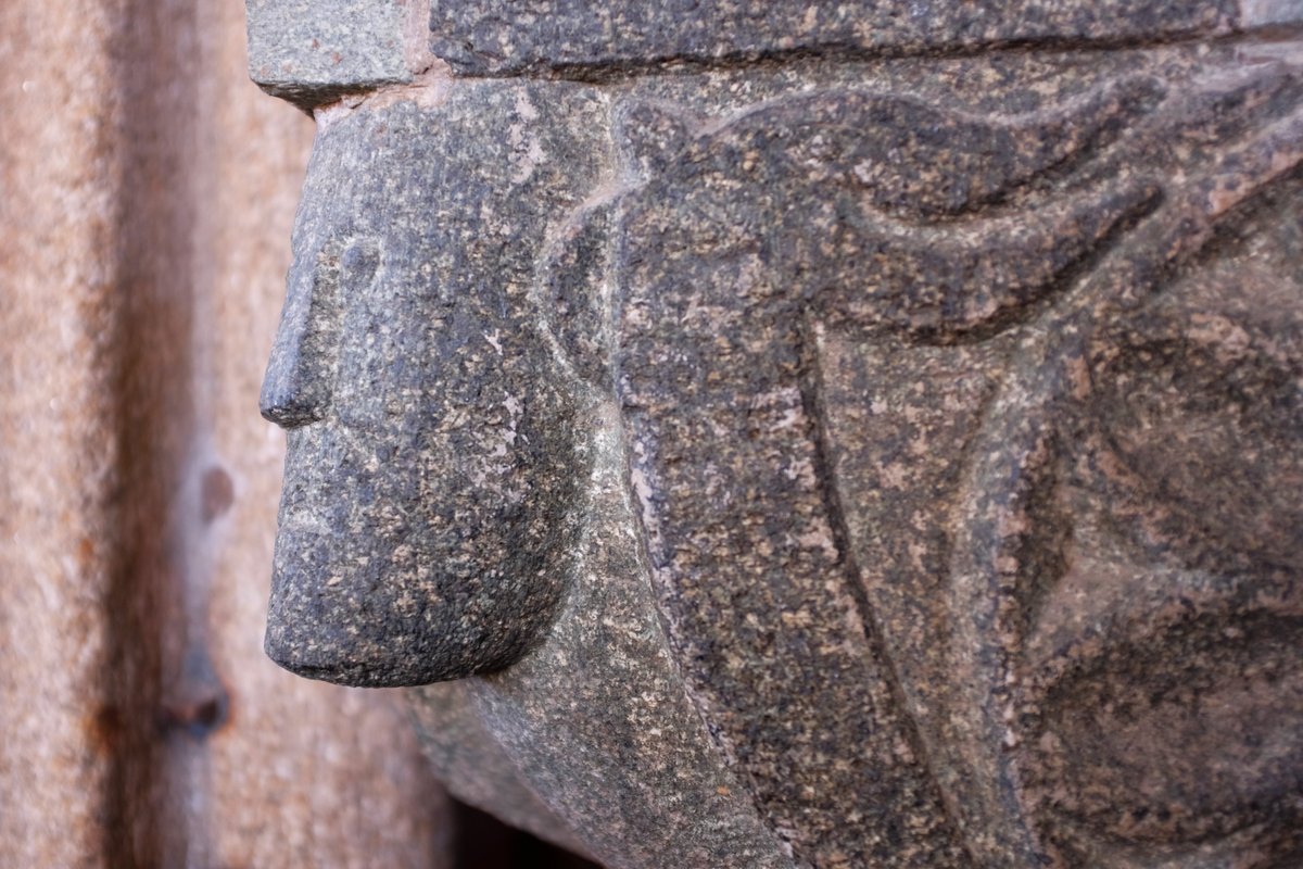 Callington #Cornwall 
What a profile! Corner head with serpent and hexagram, typical of Altarnun-type fonts, but all different. Love finding them. 📸: my own
#FontsOnFriday