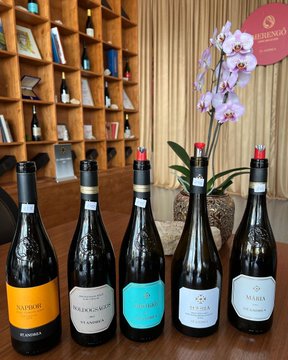 Next month, James and over 380 of the world’s best wine producers are heading to Miami for Great Wines World. 900 wines will be served over 2 days. Check out the slideshow to discover all producers participating in Day 1. Get your tickets here: lnkd.in/gjjNB7BC