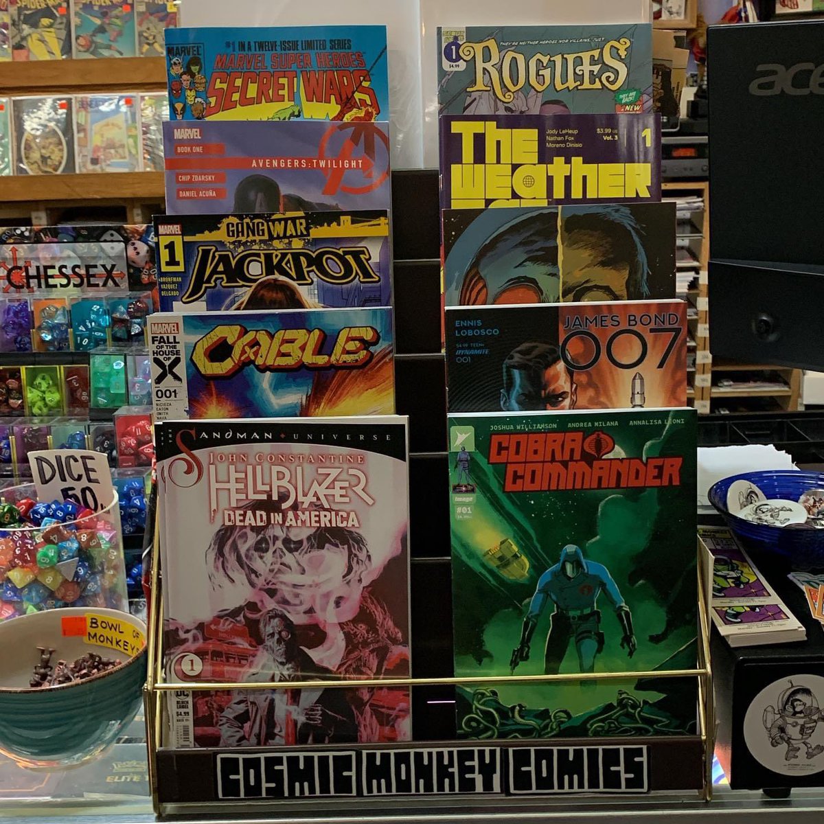 Here’s what we have featured this week #ncbd #hellblazerdeadinamerica #cobracommander #cable #jamesbond007 #gangwarjackpot #thecolonizedzombiesvsaliens #avengerstwilight #theweathermanvol3 #marvelsuperheroessecretwars1facsimile #rogues #comics #cosmicmonkeycomics #newarrivals