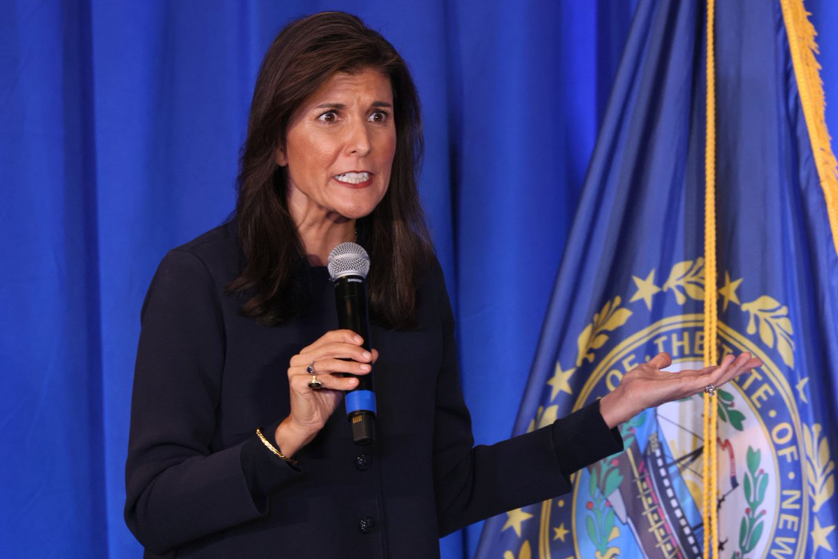 CitizenFreePres's tweet photo. Axios says Elise Stefanik, JD Vance, and Nikki Haley have emerged as the top 3 on President Trump's VP list. https://t.co/cSyIBQD48T