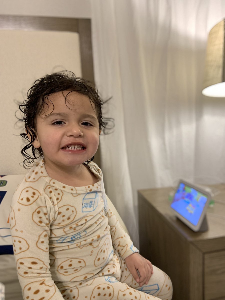 Chronicles of Daddy Day Care: Potty training a 3 year old is not easy…we do have a tendency. When I find her, she usually has a surprise for me and we follow it with a bath 🤦‍♂️. I guess i wouldn’t trade it for anything else in the world. I love my Iliana Sophia #DaddyDayCare