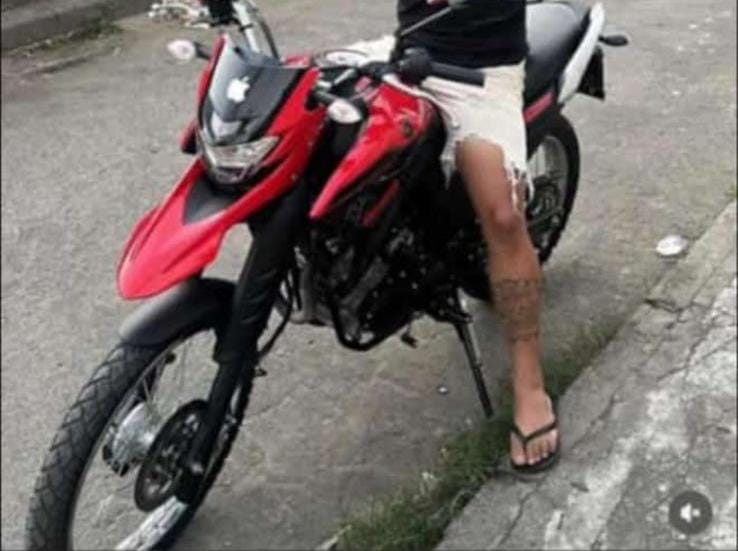 SavioParaiso26's tweet photo. Boa noite tropa, Estava sem Twitter acabei de conseguir recuperar! Roubaram minha moto e meu telefone a 4 dias já e até agora nada 😔, foi em frente ao posto shell um pouco antes da catedral eles foram sentido manguinhos/jacaré  da RT aí geral com todo respeito 😭🙏😔 https://t.co/muro1bdlis