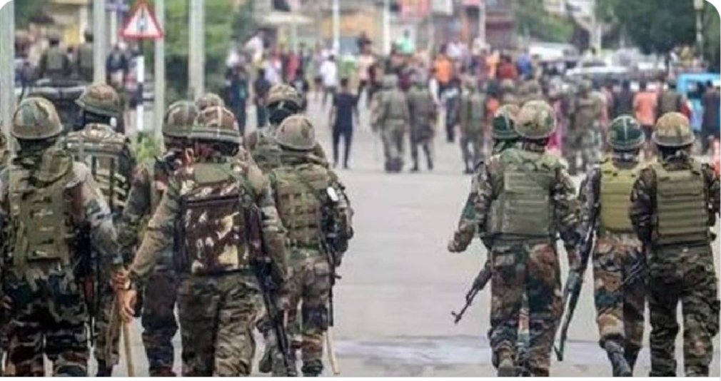 GurkhaO391's tweet image. #Manipur minister Govindas Konthoujam while speaking on the deployment of #additionalsecurity in #Moreh said that the Centre has already sent a helicopter and additional security forces